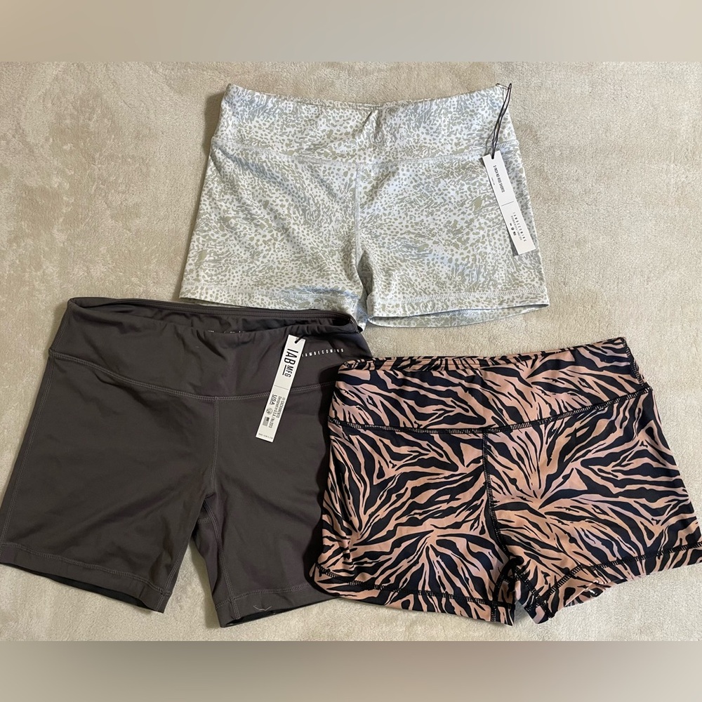 New/NWT Women’s Shorts